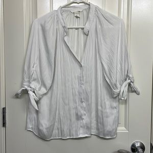 H&M White short sleeve button up blouse shirt size 8